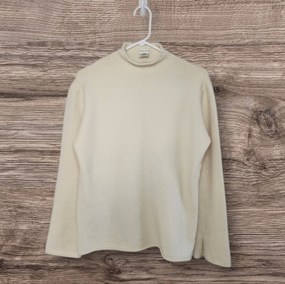 Main Strip Sweaters - Main Strip Cream Turtleneck Sweater